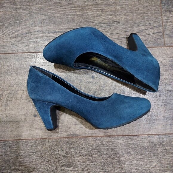 Shoes Easy Spirit Blue Suede 3 Inch High Heel Pumps Anti Gravity USA Size 7.5 - Picture 4 of 13